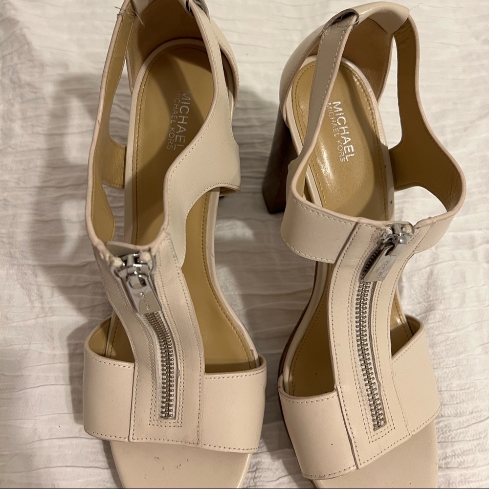 MK zip-up heels, super comfortable and sexy! Great condition!